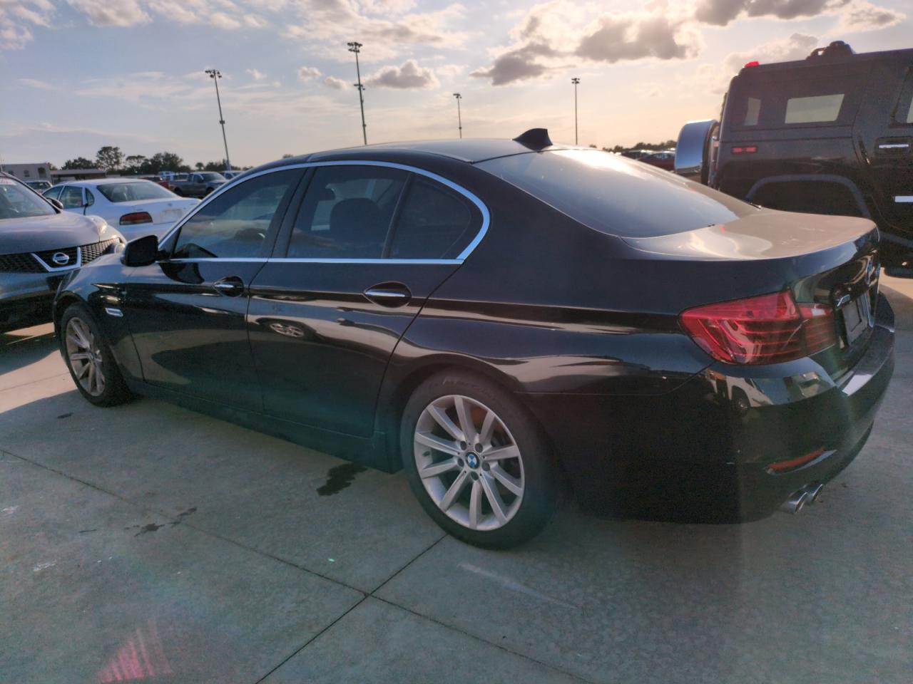 2015 BMW 5er VIN WBAFV3C52FD686898 Copart auction photo, water/flood damage thumbnail 2