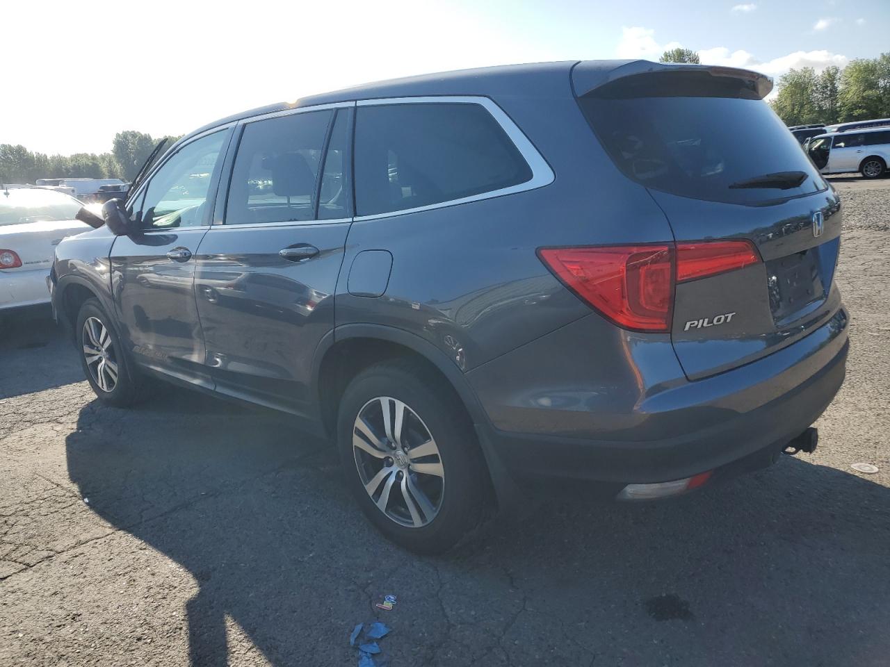 2017 Honda Pilot VIN 5FNYF6H55HB065816 Copart auction photo, front end damage thumbnail 2