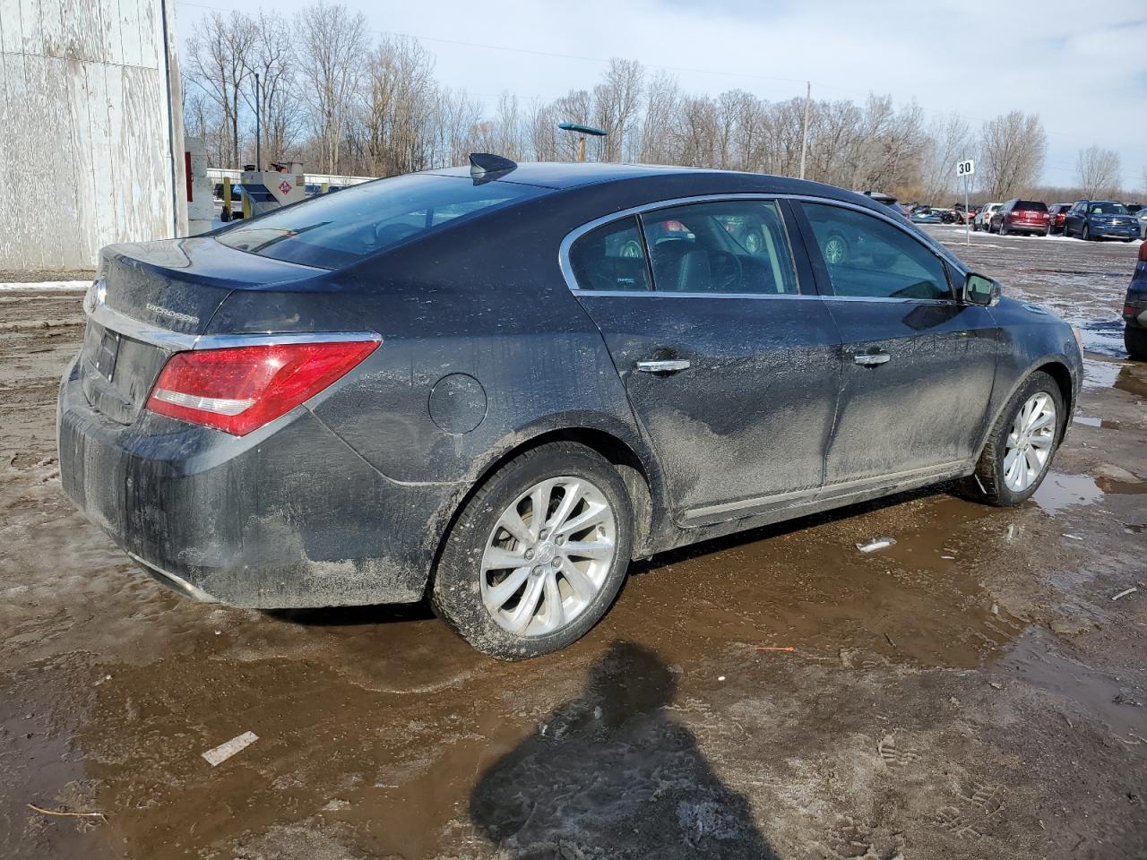 2016 Buick LaCrosse VIN 1G4GB5G37GF149742 Copart auction photo, front end / minor dent/scratches damage thumbnail 3