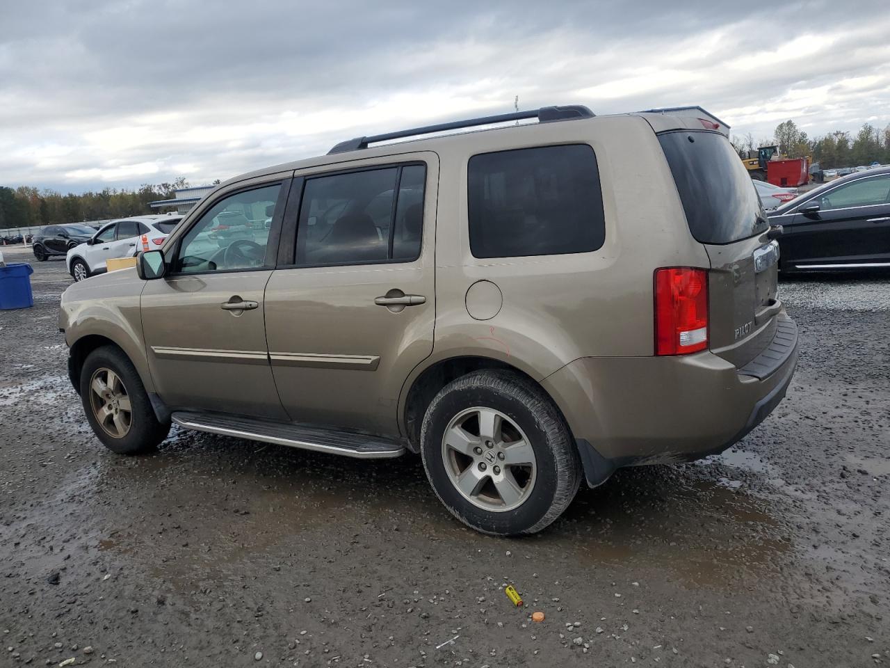 2011 Honda Pilot VIN 5FNYF3H58BB029818 Copart auction photo, all over damage thumbnail 2