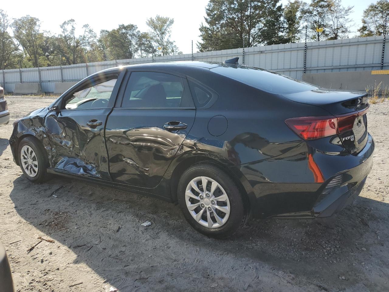 2024 KIA Forte VIN 3KPF24AD9RE711407 Copart auction photo, side damage thumbnail 2