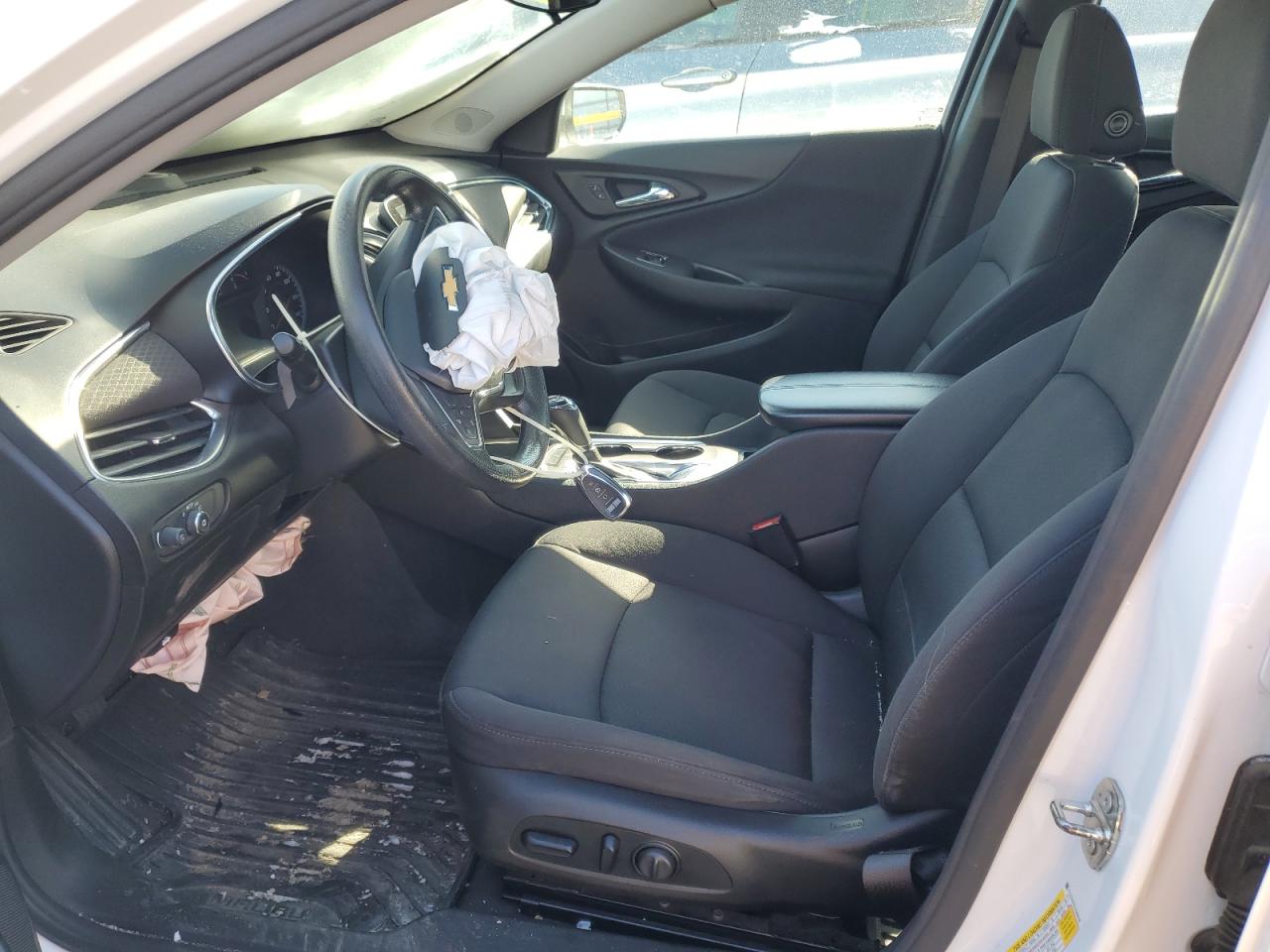2020 Chevrolet Malibu VIN 1G1ZD5ST0LF055638 Copart auction photo, front end damage thumbnail 7