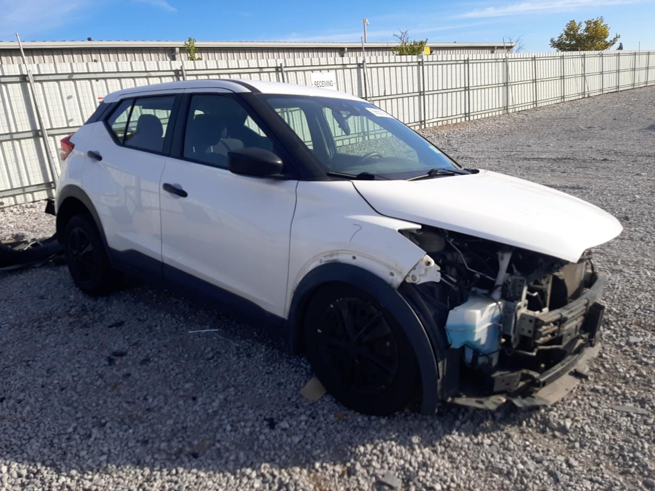 2020 Nissan Kicks VIN 3N1CP5BV9LL558759 Copart auction photo, front end / side damage thumbnail 4