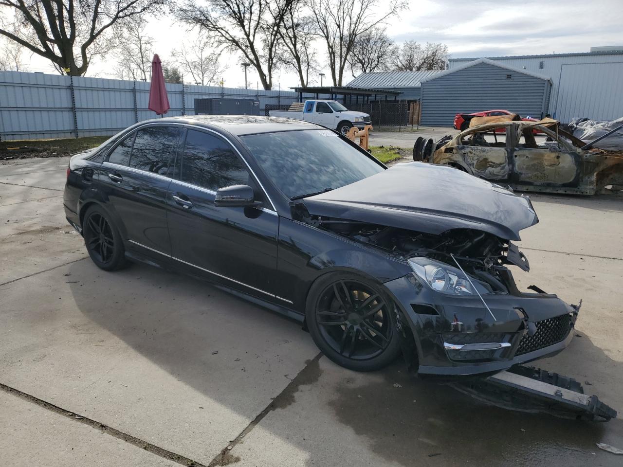 2013 Mercedes-Benz C-klasse VIN WDDGF4HB5DR279110 Copart auction photo, front end / rear end damage thumbnail 4