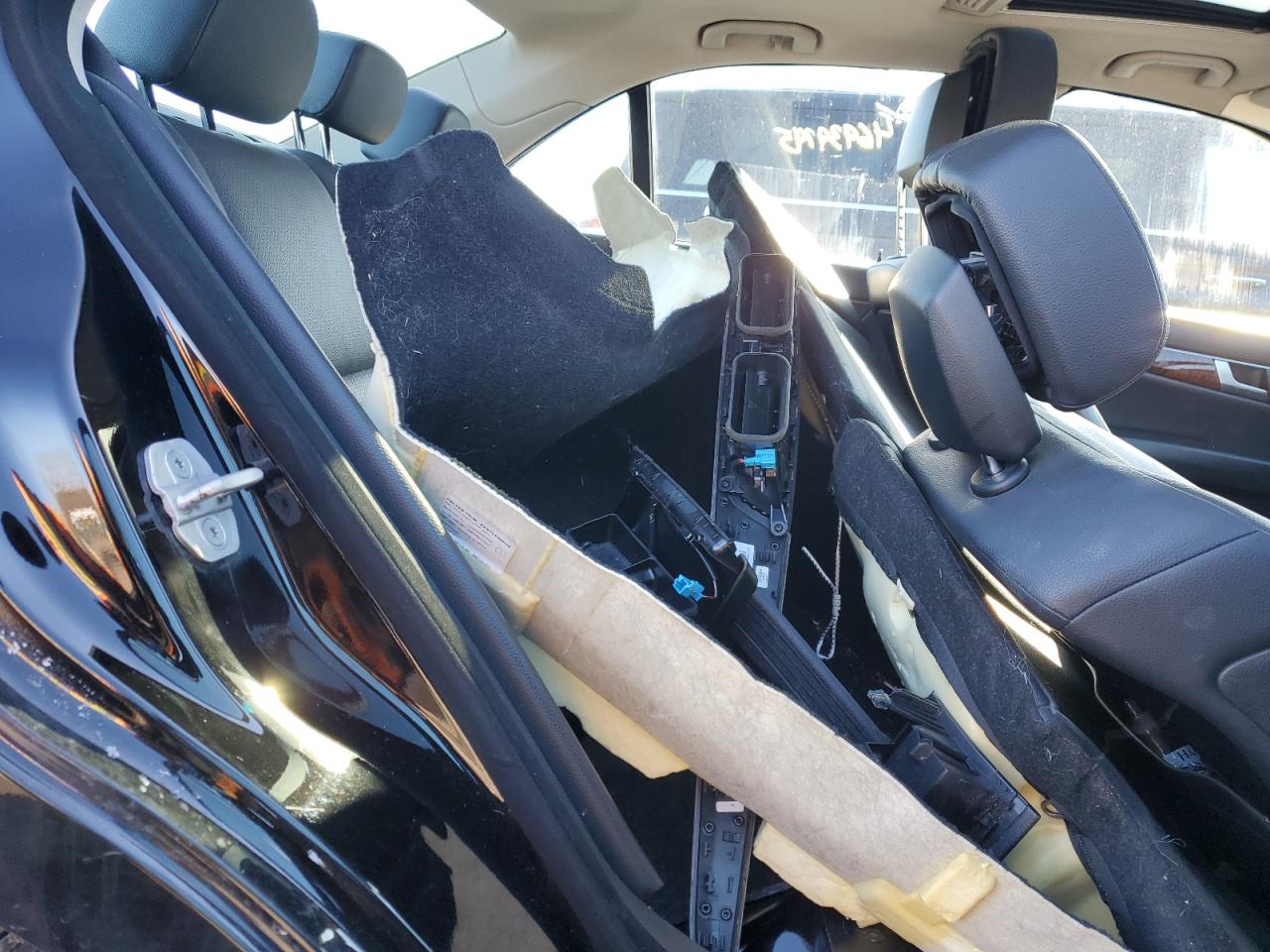 2013 Mercedes-Benz C-klasse VIN WDDGF8AB0DR261387 Copart auction photo, minor dent/scratches / stripped damage thumbnail 10
