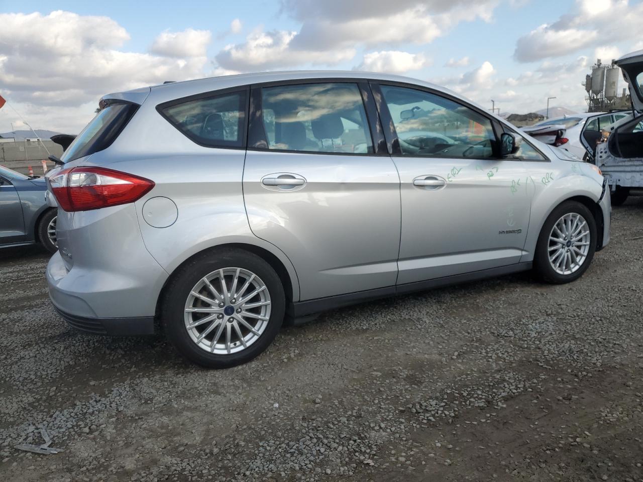 2015 Ford C-MAX VIN 1FADP5AU5FL108669 Copart auction photo, front end damage thumbnail 3