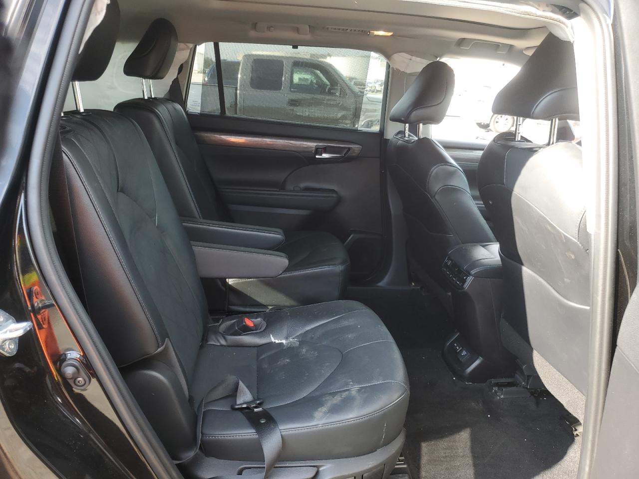 2022 Toyota Highlander VIN 5TDEBRCH2NS075728 Copart auction photo, front end damage thumbnail 11