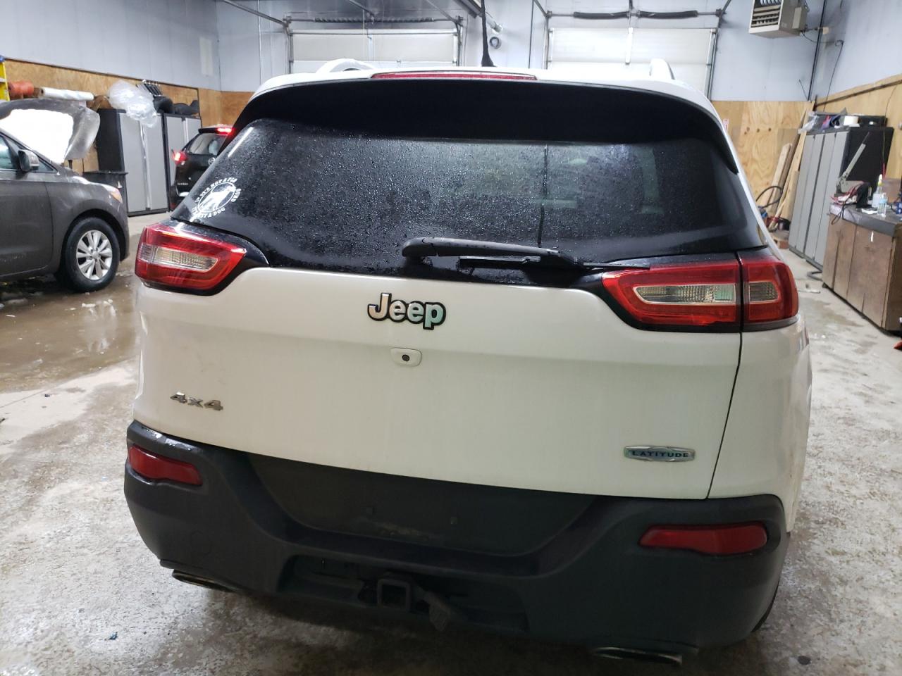 2015 Jeep Grand Cherokee VIN 1C4PJMCS7FW510450 Copart auction photo, front end / minor dent/scratches damage thumbnail 6