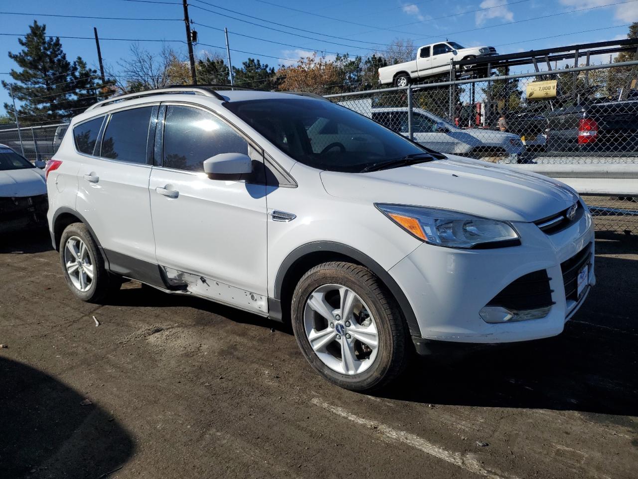 2014 Ford Escape VIN 1FMCU9G99EUB30560 Copart auction photo, front end / side damage thumbnail 4