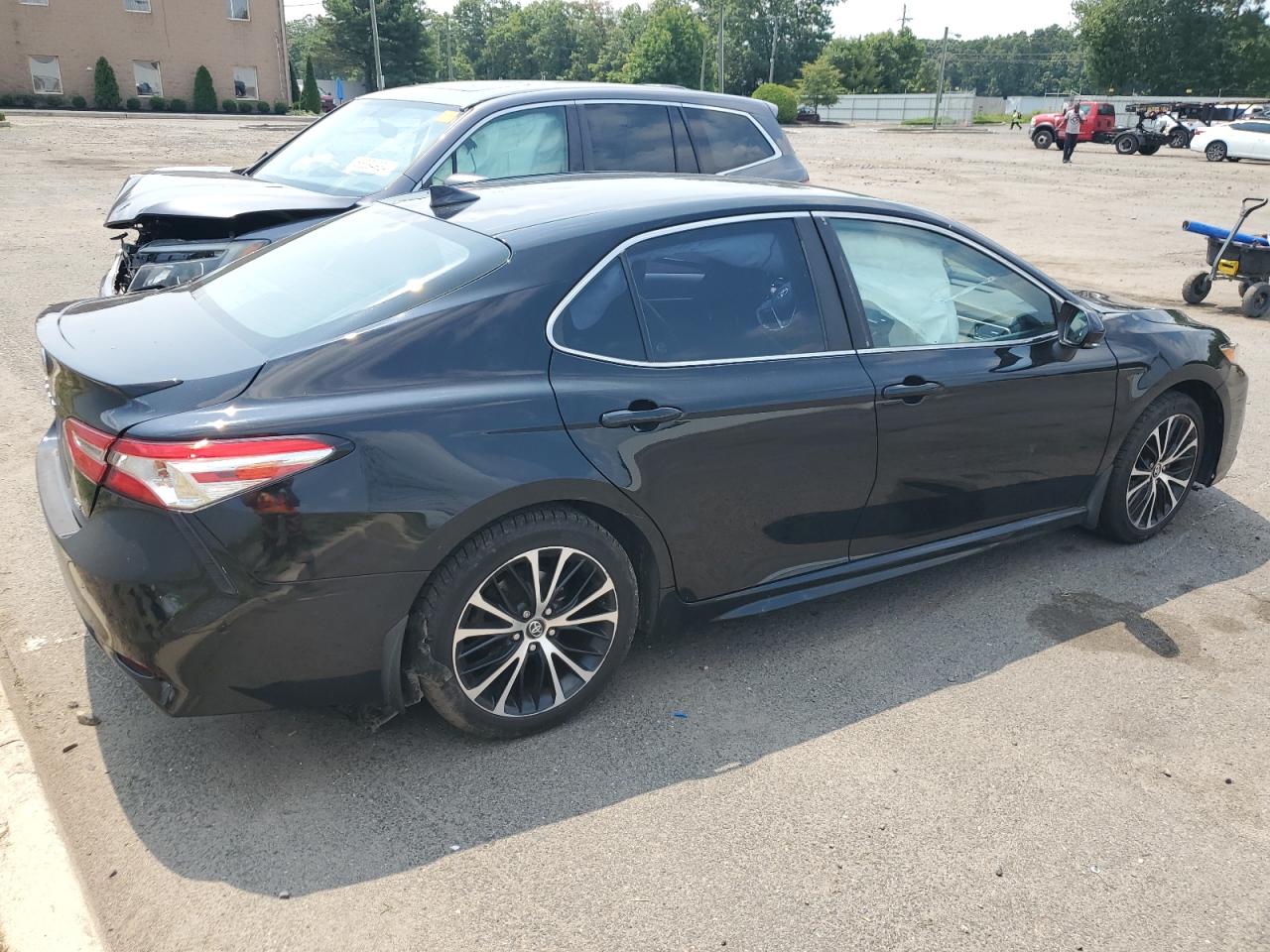 2020 Toyota Camry VIN 4T1M11AK6LU885687 Copart auction photo, all over damage thumbnail 3