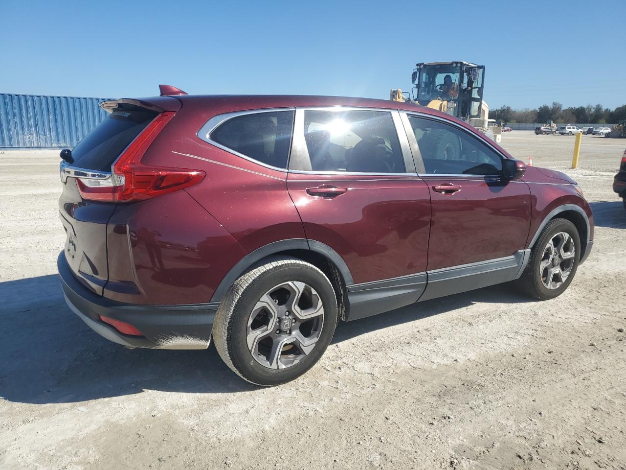 2018 Honda CR-V VIN 7FARW1H86JE031797 Copart auction photo, water/flood damage thumbnail 3