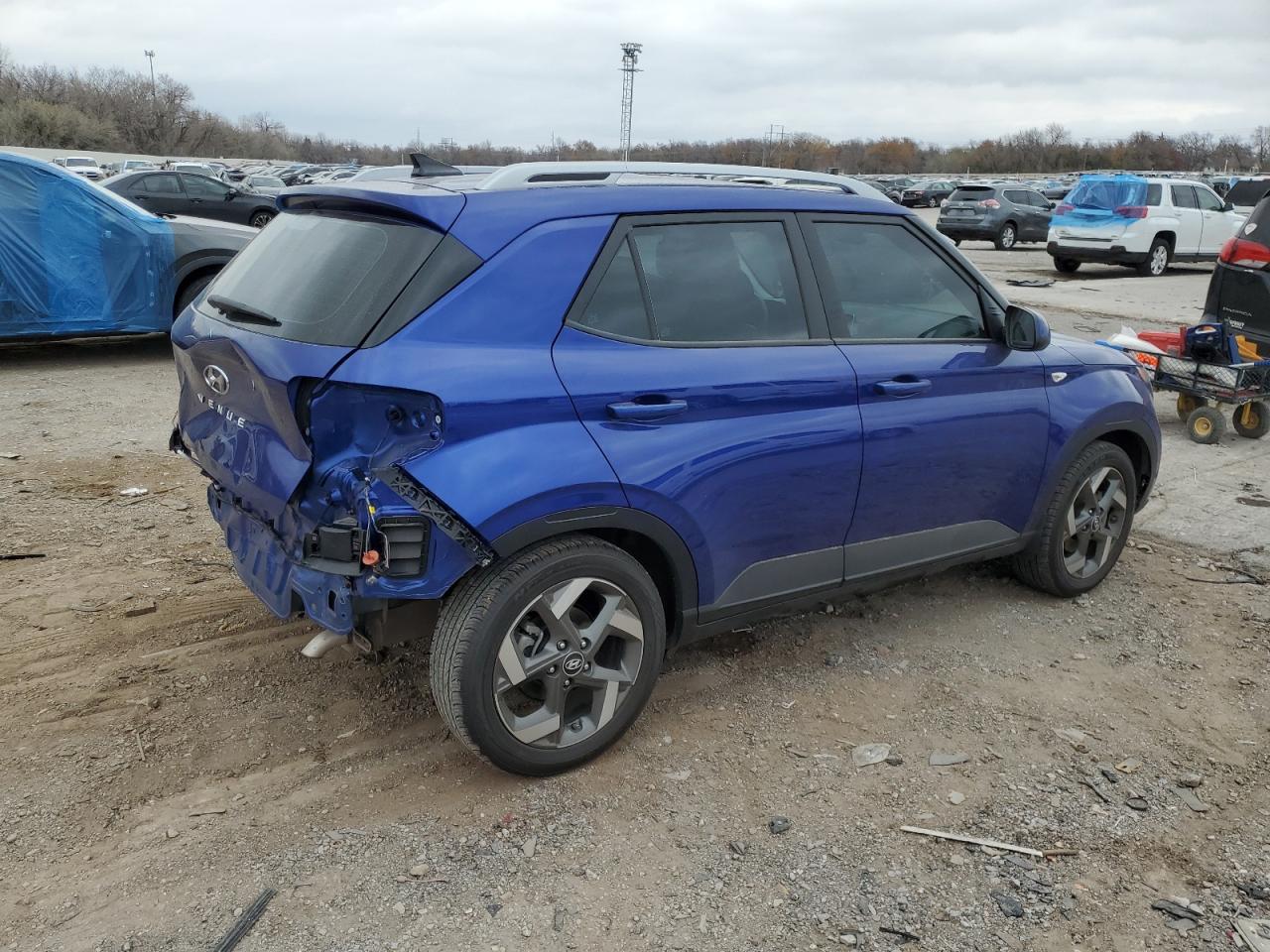 2022 Hyundai Venue VIN KMHRC8A36NU209020 Copart auction photo, rear end / minor dent/scratches damage thumbnail 3