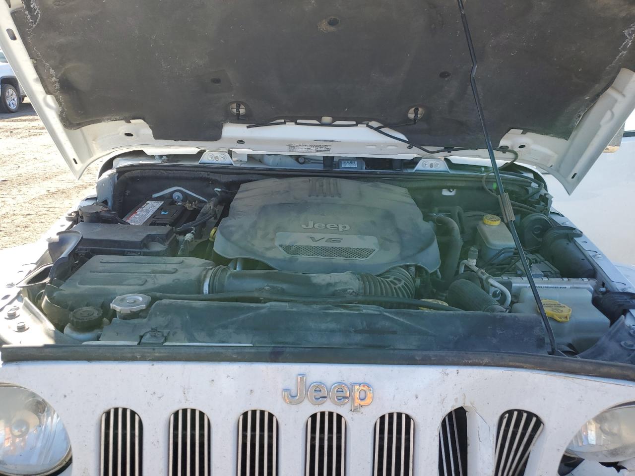 2014 Jeep Wrangler VIN 1C4BJWEG5EL111115 Copart auction photo, front end / hail damage thumbnail 12