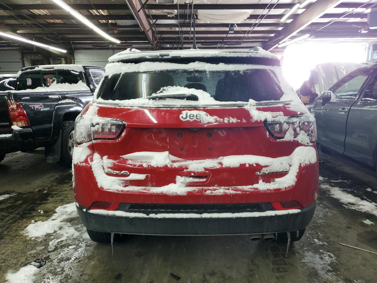 2018 Jeep Compass VIN 3C4NJDCB5JT245324 Copart auction photo, all over damage thumbnail 6
