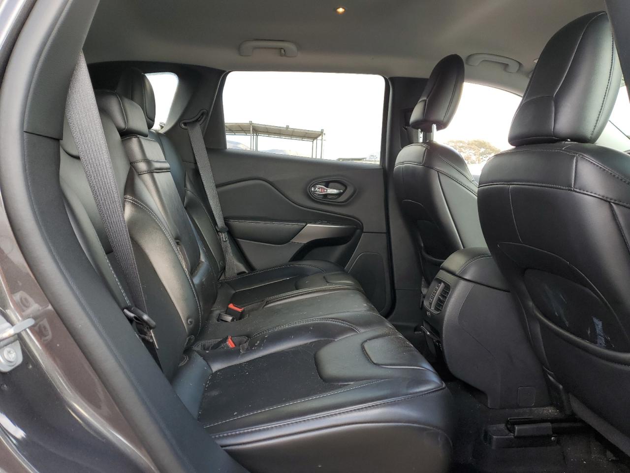 2019 Jeep Grand Cherokee VIN 1C4PJLLB2KD312889 Copart auction photo, rear end damage thumbnail 11