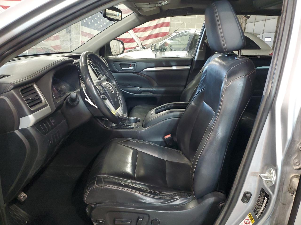 2014 Toyota Highlander VIN 5TDKKRFH4ES007946 Copart auction photo, front end / side damage thumbnail 7