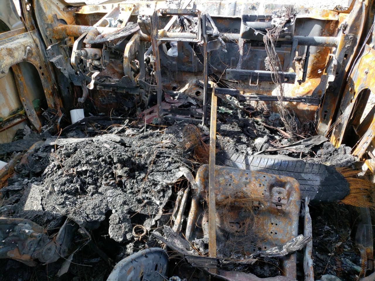 2012 Chrysler Town & Country VIN 2C4RC1CG4CR416026 Copart auction photo, burn damage thumbnail 8
