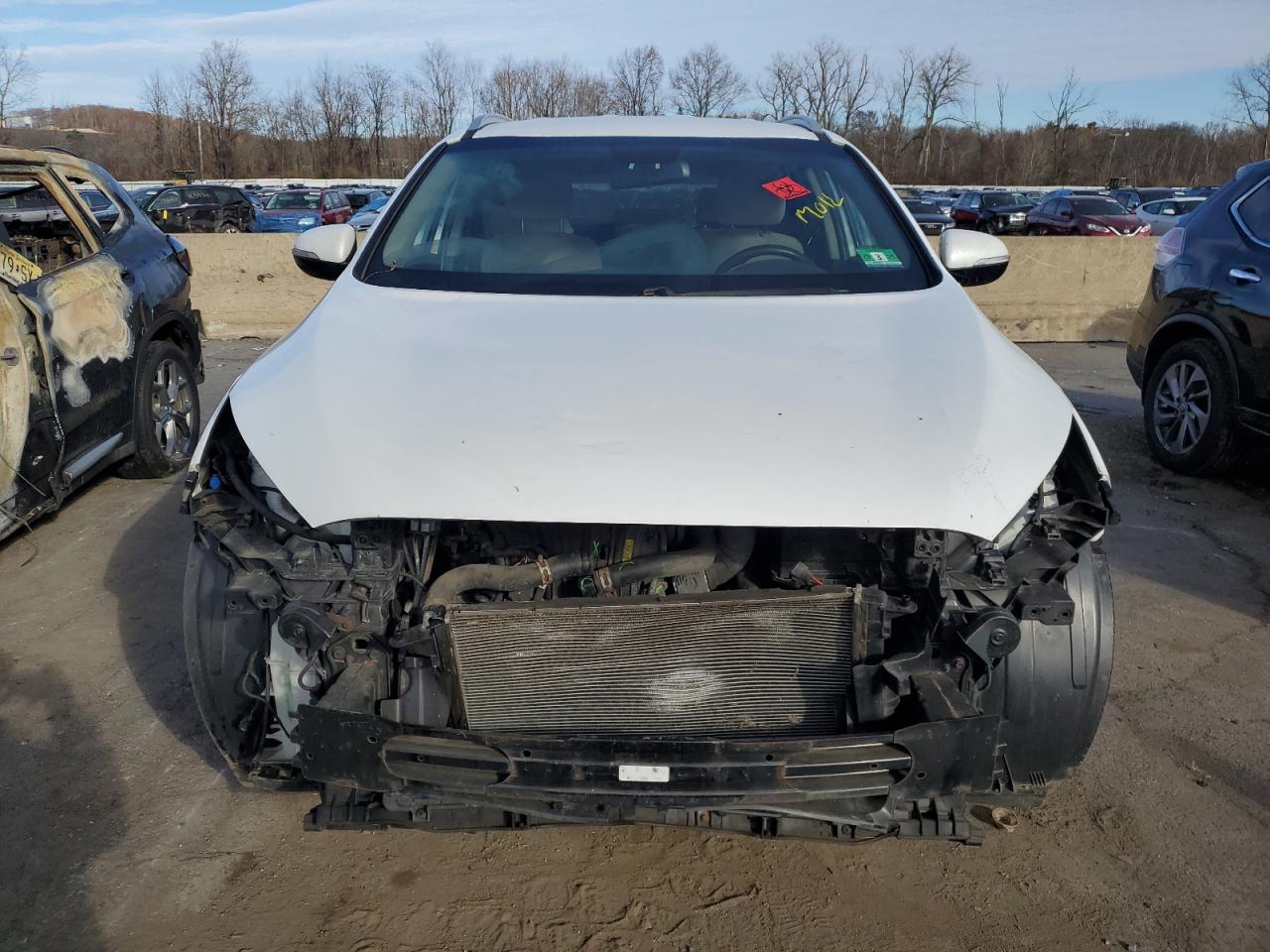 2016 KIA Sorento VIN 5XYPGDA30GG075344 Copart auction photo, front end / minor dent/scratches damage thumbnail 5