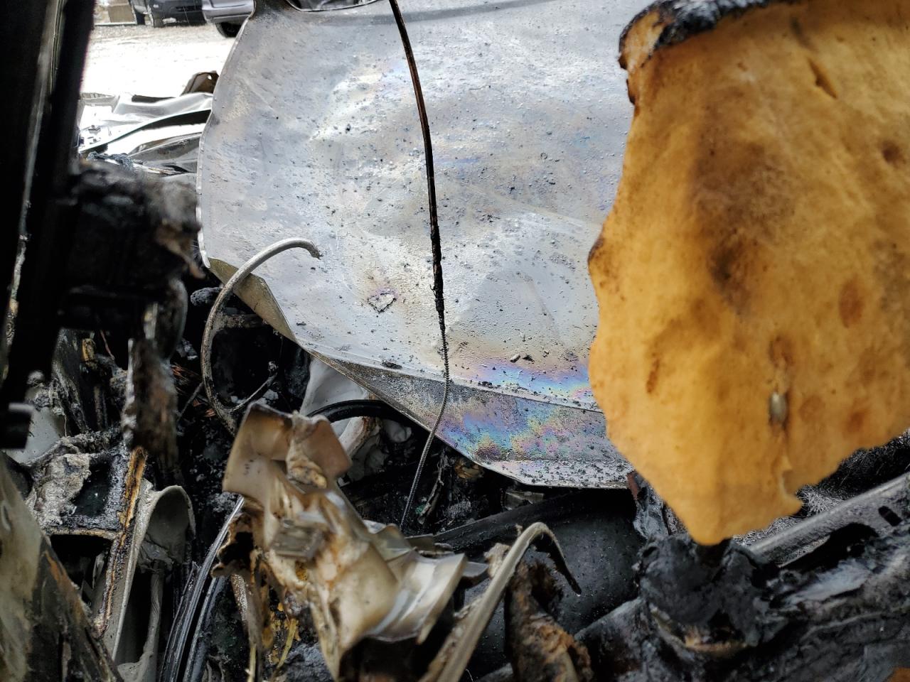 2014 Chevrolet Impala VIN 2G1WC5E30E1105952 Copart auction photo, burn damage thumbnail 8