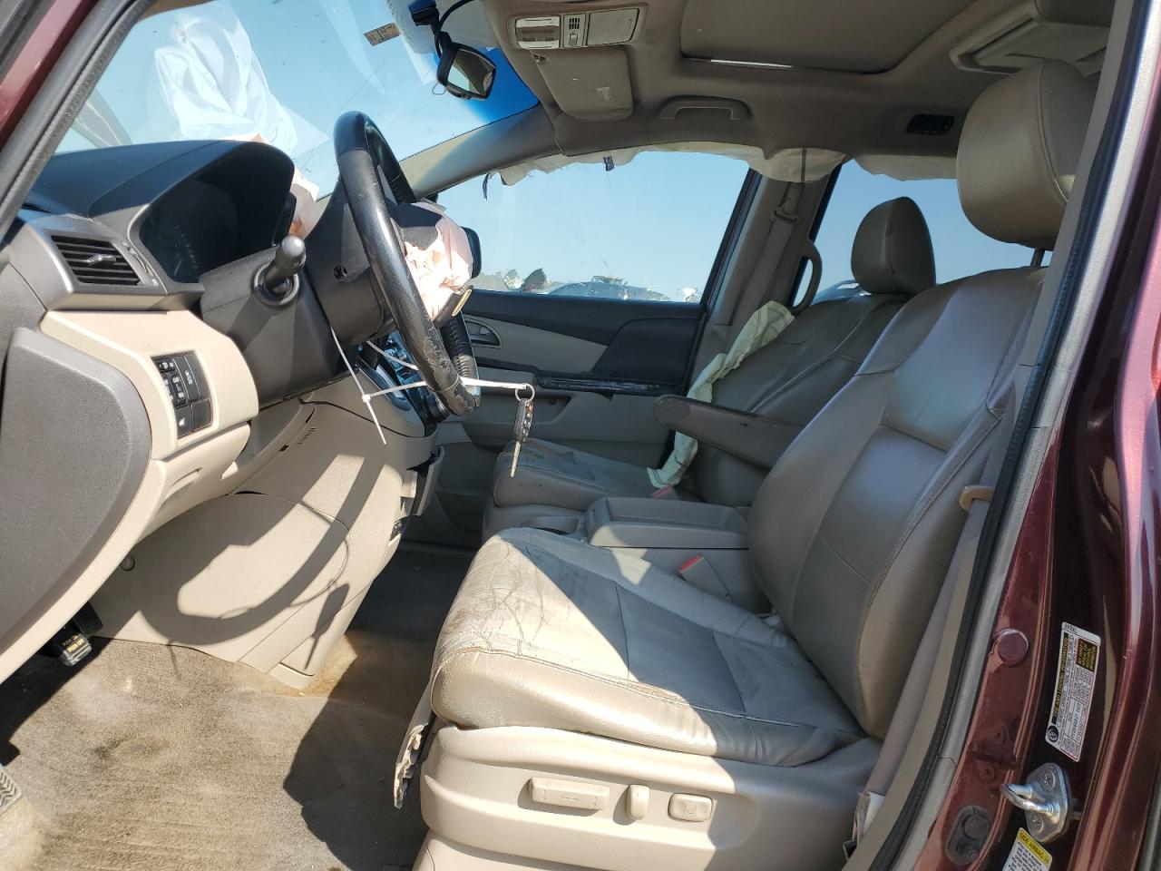2012 Honda Odyssey VIN 5FNRL5H69CB115495 Copart auction photo, front end / minor dent/scratches damage thumbnail 7