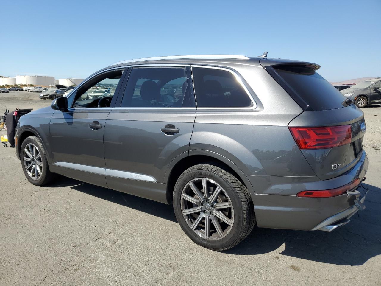 2018 Audi Q7 VIN WA1LAAF75JD037490 Copart auction photo, rear end / undercarriage damage thumbnail 2