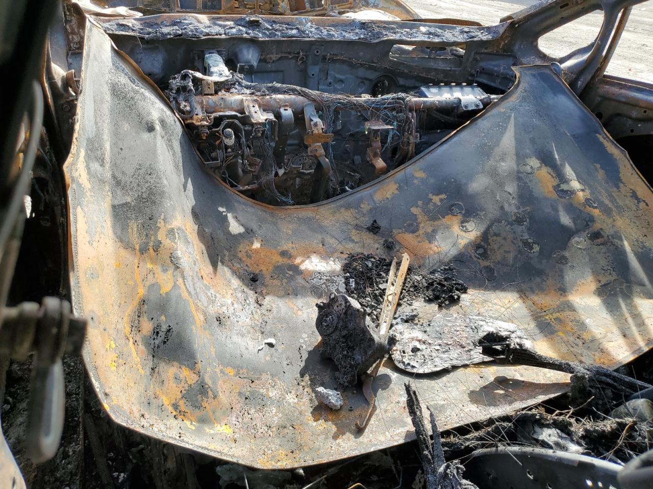 2018 KIA Forte VIN 3KPFK4A76JE276151 Copart auction photo, burn damage thumbnail 8