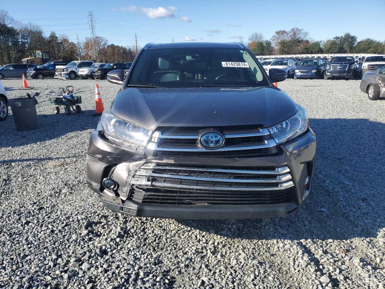 2017 Toyota Highlander VIN 5TDDGRFH4HS031839 Copart auction photo, rear end / front end damage thumbnail 5