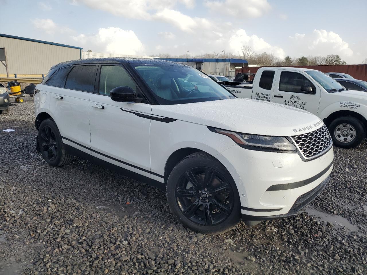 2021 Land Rover Range Rover VIN SALYJ2EX4MA305818 Copart auction photo, rear end / minor dent/scratches damage thumbnail 4