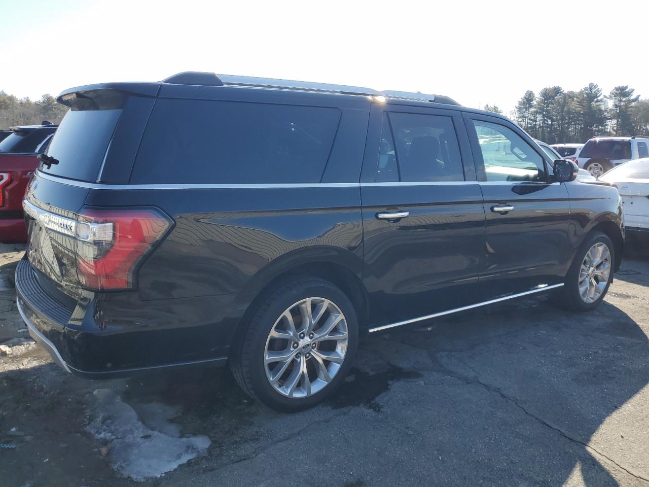 2018 Ford Expedition VIN 1FMJK2AT7JEA60103 Copart auction photo, front end / minor dent/scratches damage thumbnail 3
