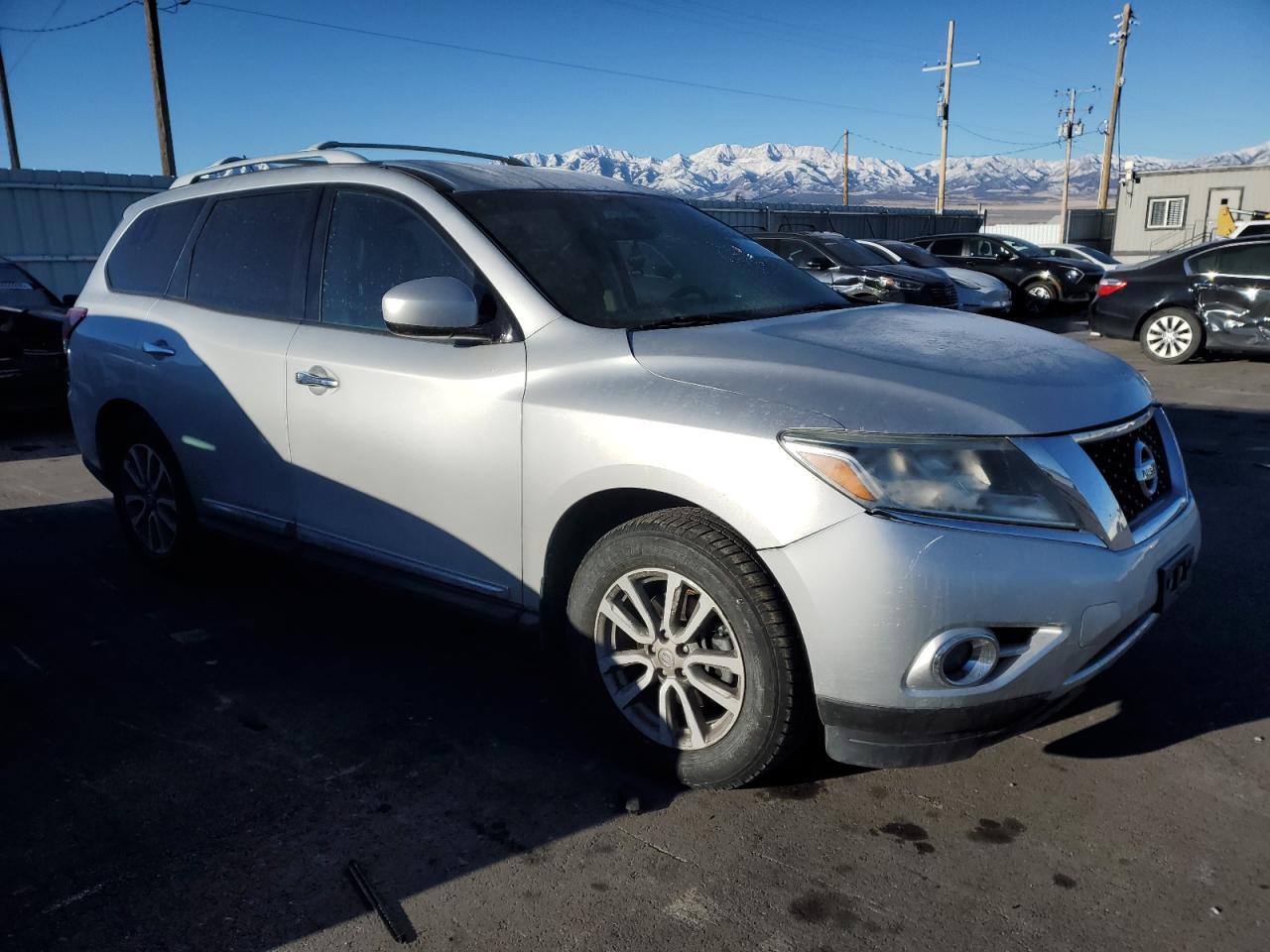 2014 Nissan Pathfinder VIN 5N1AR2MM5EC683477 Copart auction photo, front end / side damage thumbnail 4