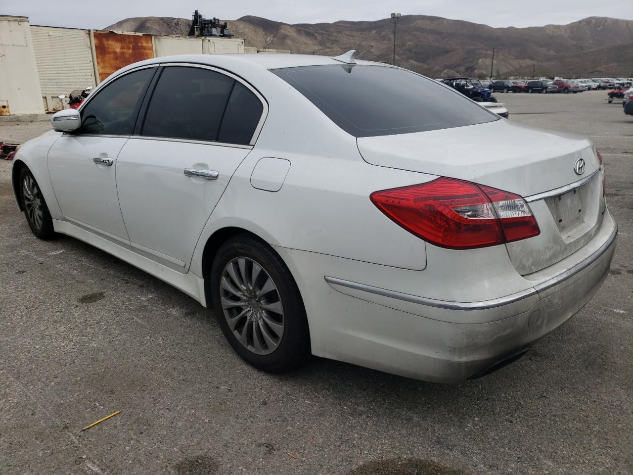 2013 Hyundai Genesis VIN KMHGC4DD0DU232389 Copart auction photo, minor dent/scratches damage thumbnail 2