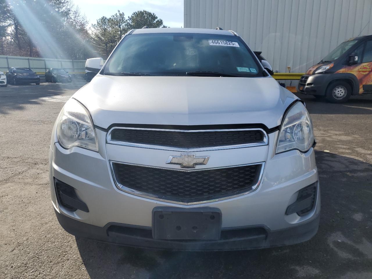 2015 Chevrolet Equinox VIN 2GNFLFEK8F6259616 Copart auction photo, front end / side damage thumbnail 5