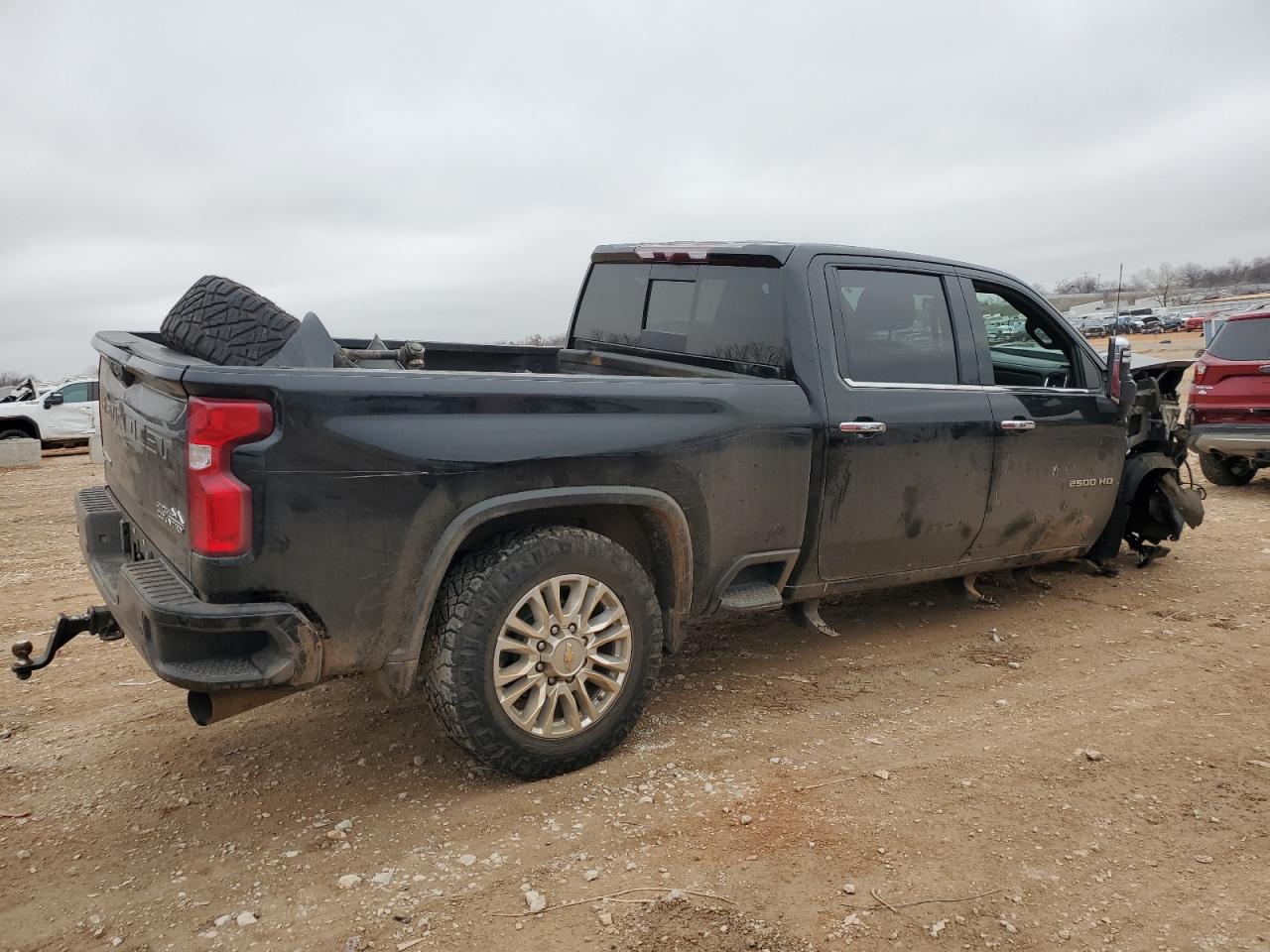 2022 Chevrolet Silverado VIN 2GC4YREY2N1225612 Copart auction photo, front end / side damage thumbnail 3