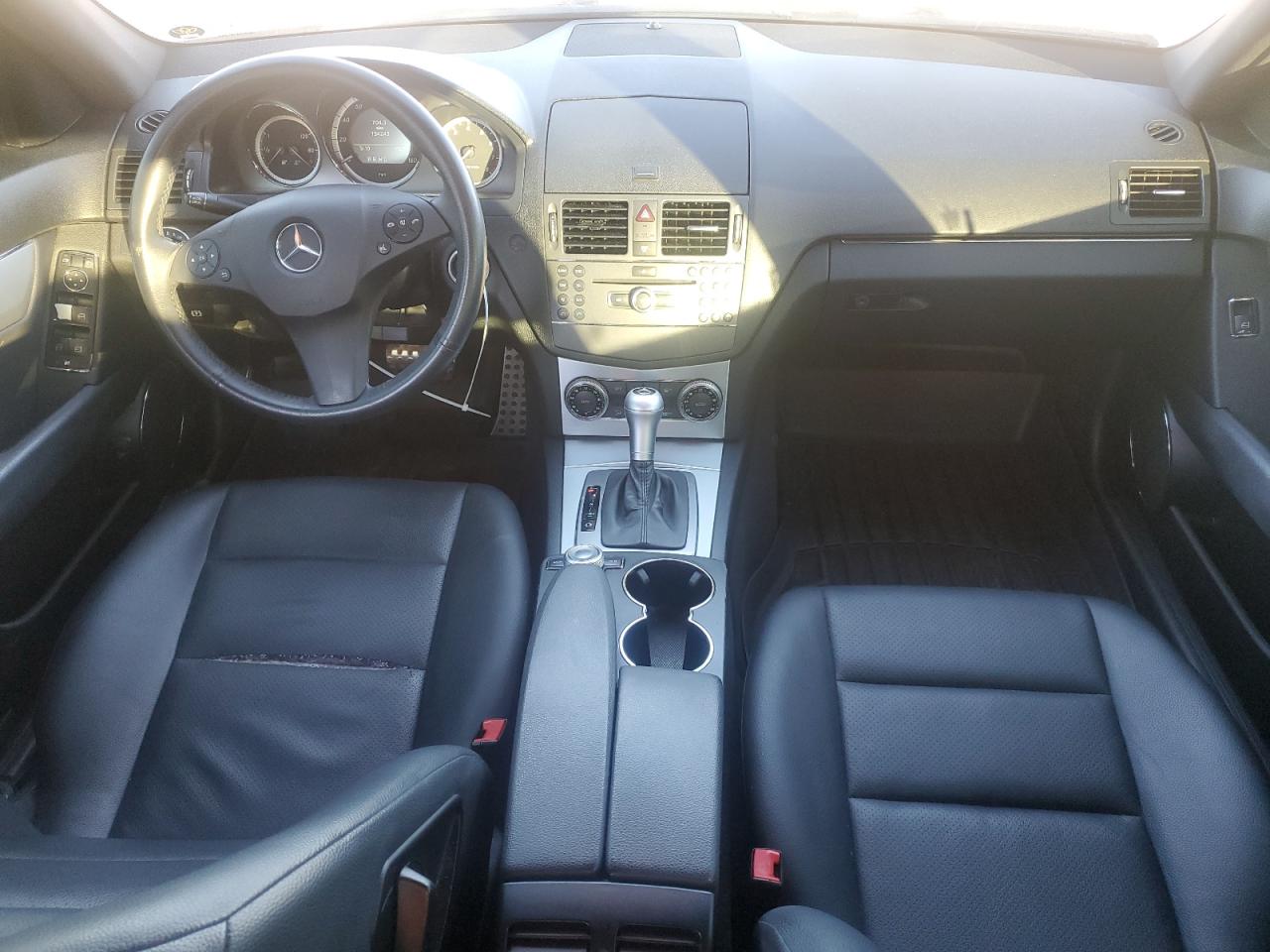 2010 Mercedes-Benz C-klasse VIN WDDGF5EB7AR108526 Copart auction photo, hail damage thumbnail 8