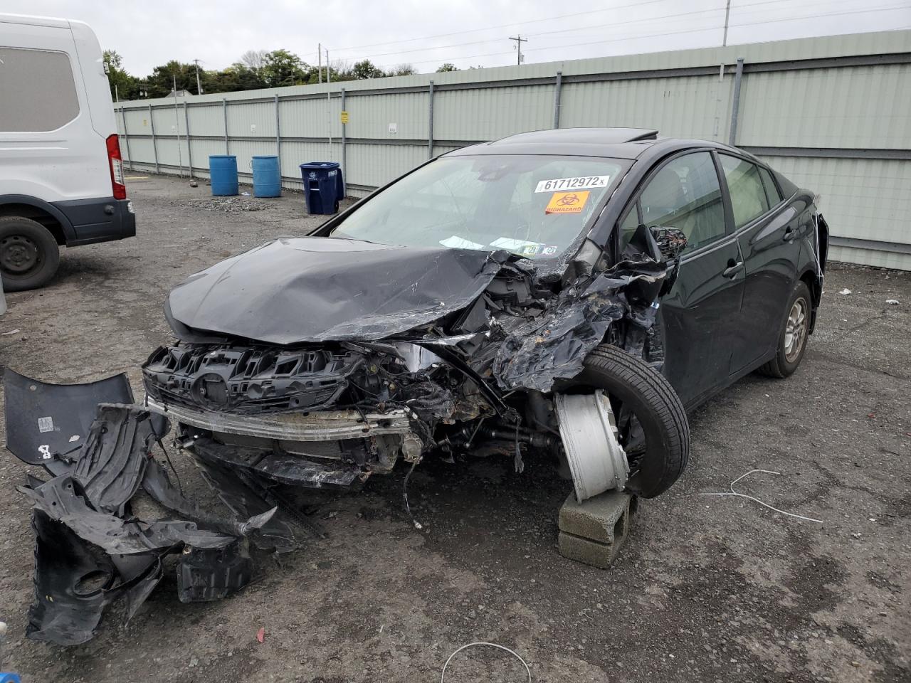 2018 Toyota Prius VIN JTDKARFU9J3058368 Copart auction photo, front end / side damage thumbnail 2