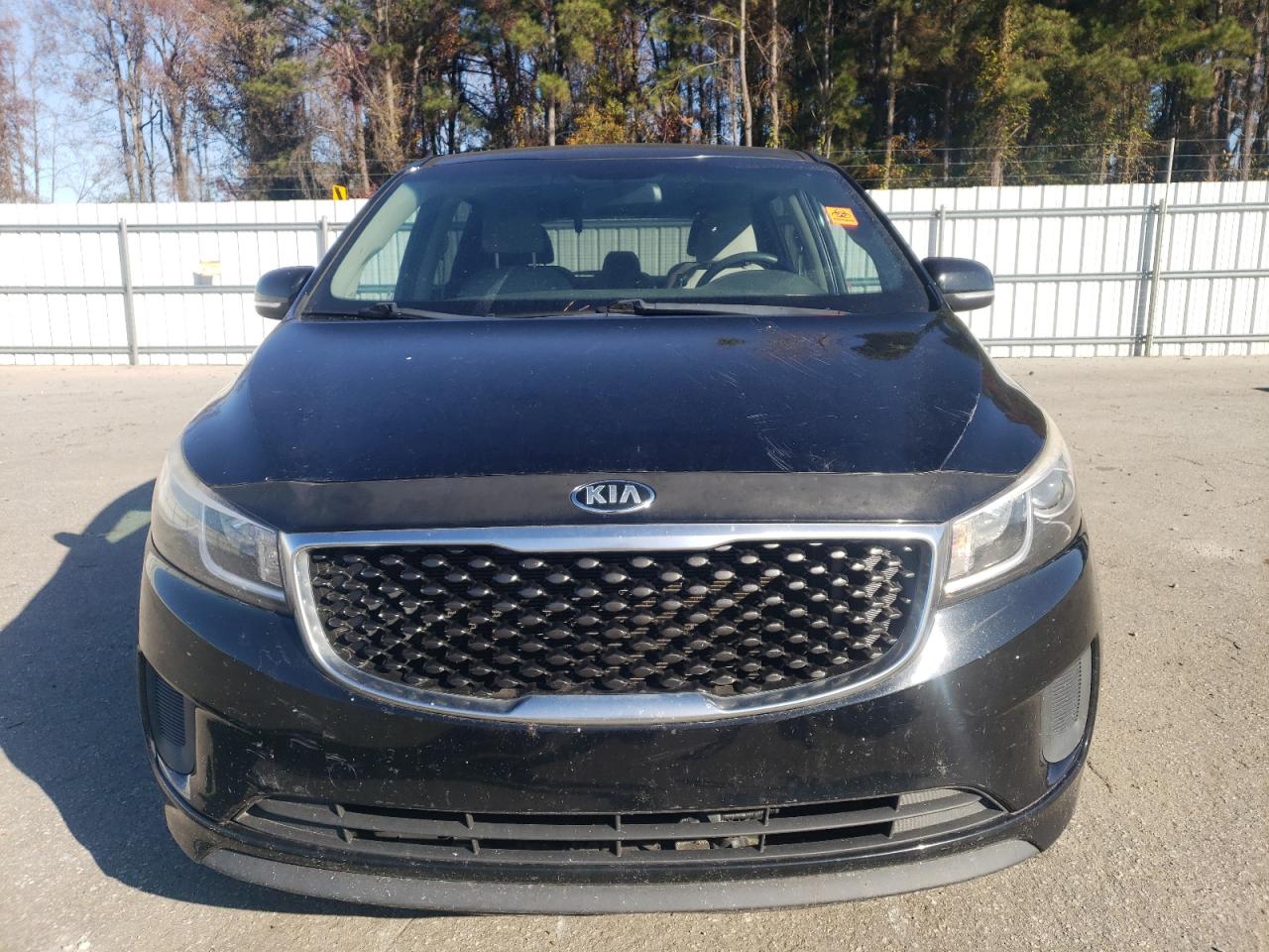 2016 KIA Sedona VIN KNDMB5C12G6163527 Copart auction photo, mechanical / front end damage thumbnail 5