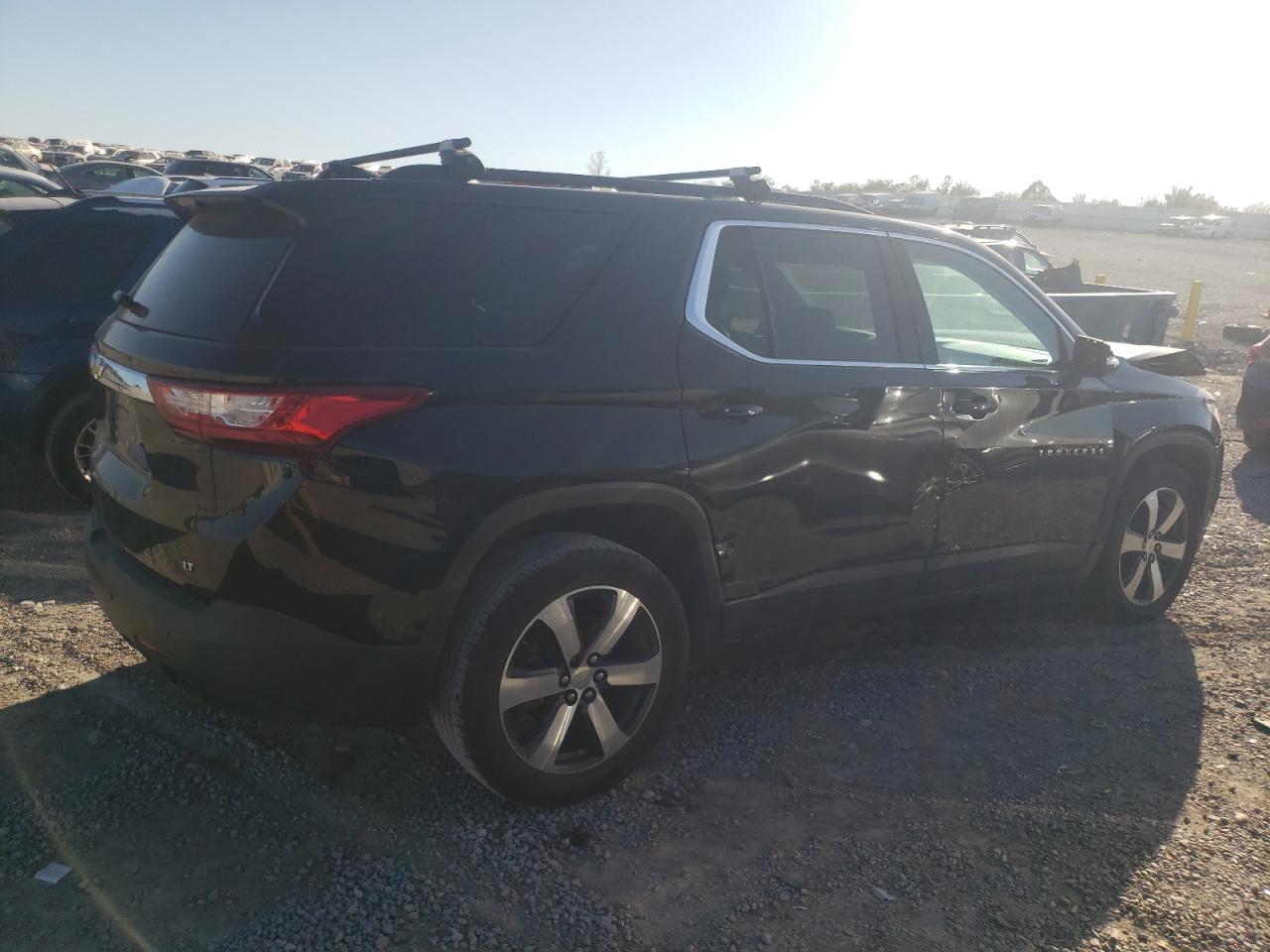 2019 Chevrolet Traverse VIN 1GNERHKW0KJ167409 Copart auction photo, front end damage thumbnail 3