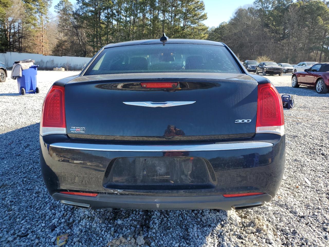 2016 Chrysler 300 VIN 2C3CCAAGXGH152061 Copart auction photo, front end / minor dent/scratches damage thumbnail 6