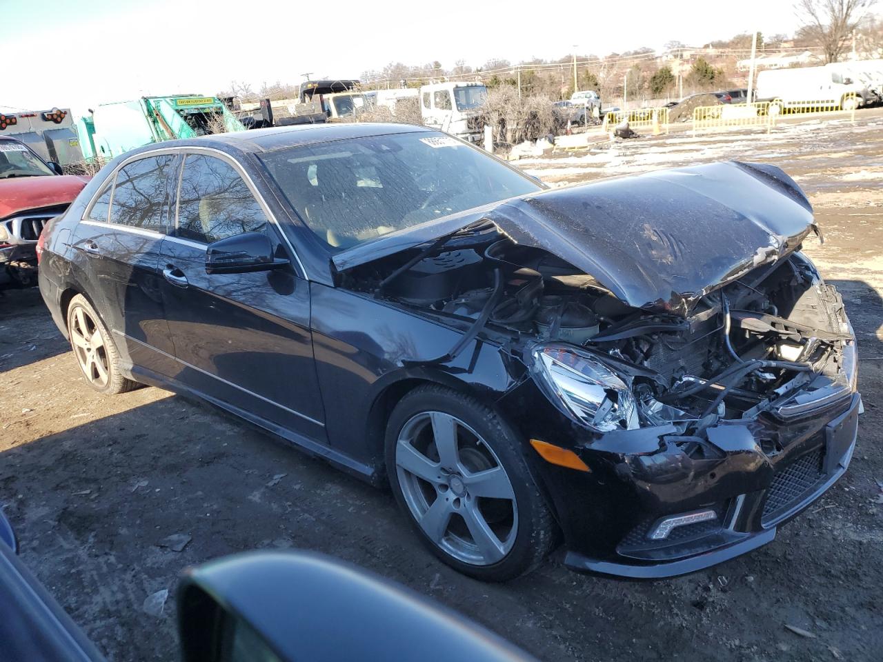 2010 Mercedes-Benz E-klasse VIN WDDHF8HB1AA257126 Copart auction photo, front end damage thumbnail 4