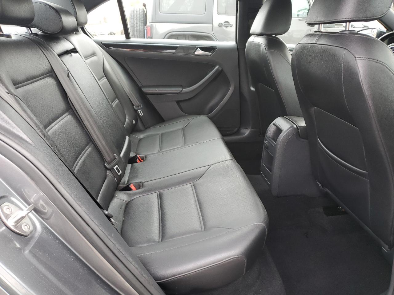 2018 Volkswagen Jetta VIN 3VWD17AJ2JM225952 Copart auction photo, side / minor dent/scratches damage thumbnail 10