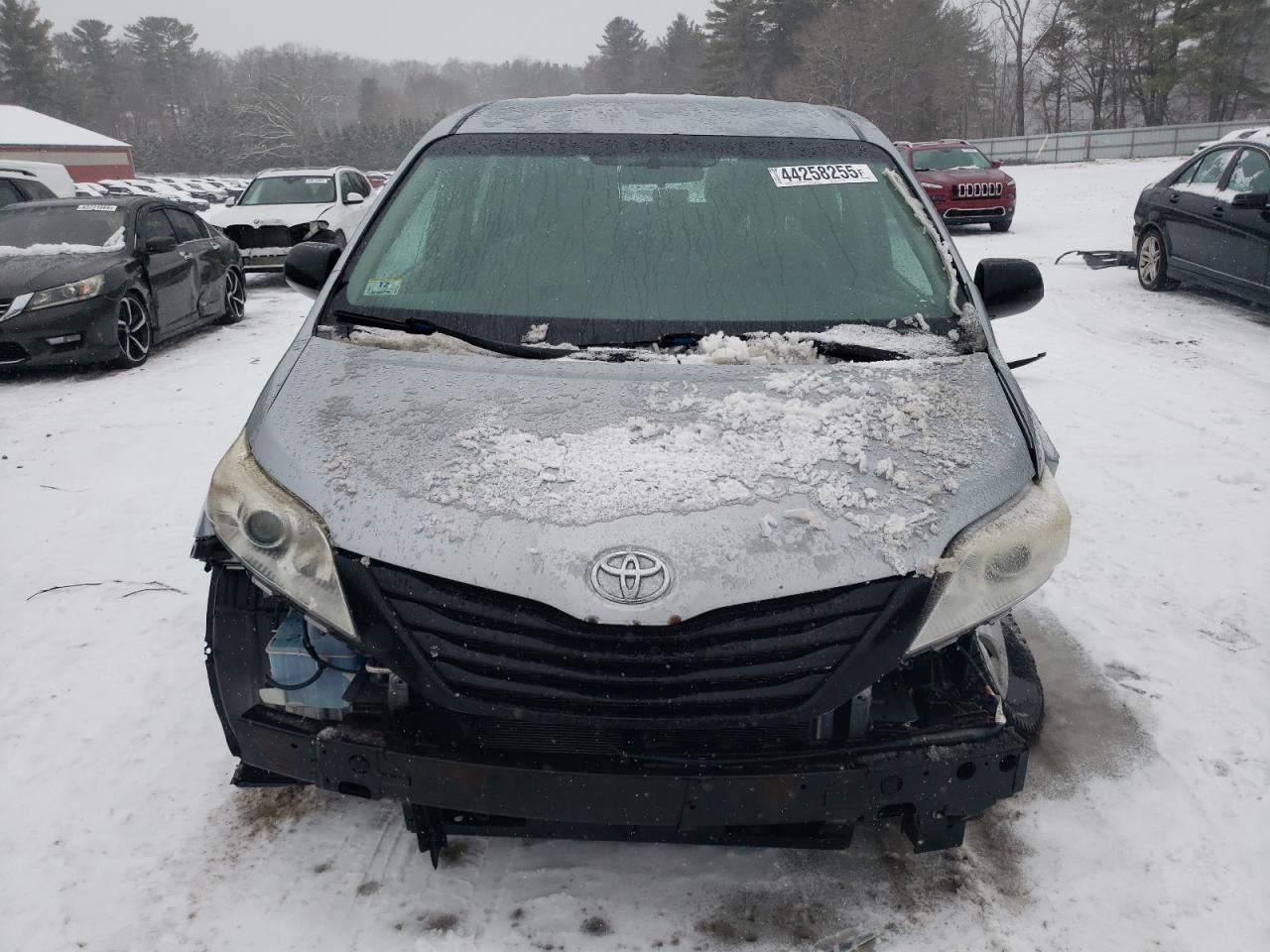 2015 Toyota Sienna VIN 5TDZK3DC0FS542129 Copart auction photo, front end / side damage thumbnail 5