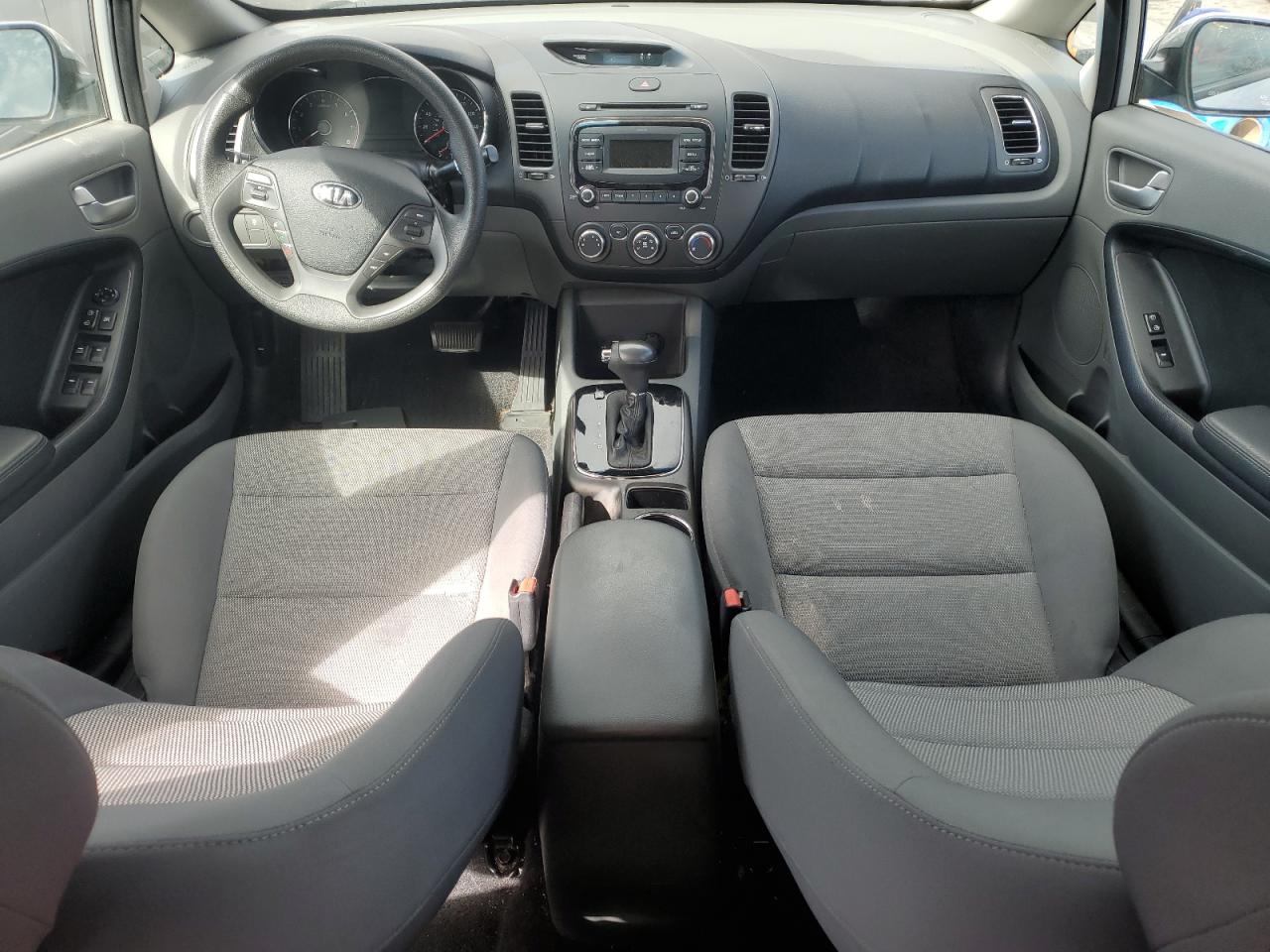 2017 KIA Forte VIN 3KPFK4A77HE131713 Copart auction photo, vandalism damage thumbnail 8