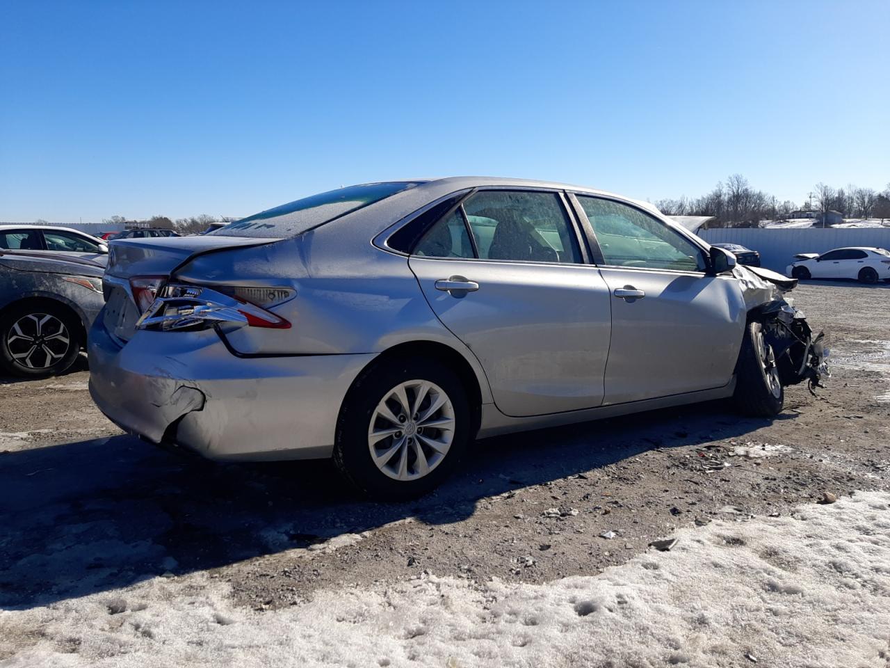 2016 Toyota Camry VIN 4T4BF1FK6GR581806 Copart auction photo, front end / rear end damage thumbnail 3