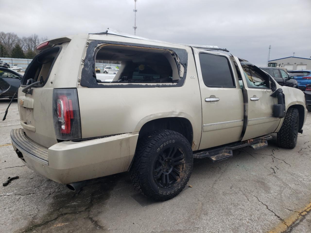 2013 Chevrolet Suburban VIN 1GNSKKE79DR111062 Copart auction photo, rollover damage thumbnail 3