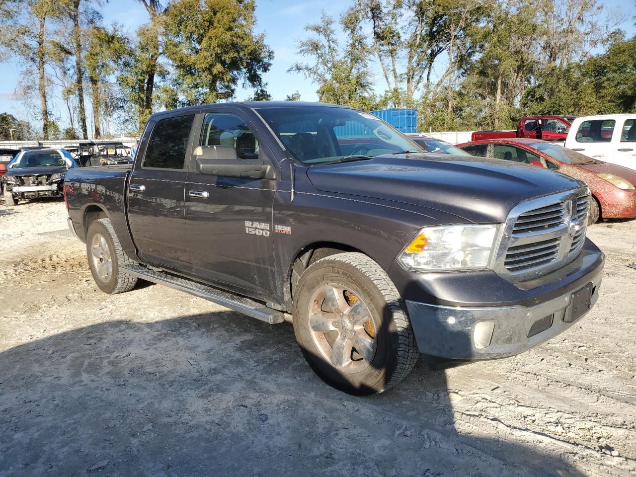 2015 RAM 1500 VIN 1C6RR7LT3FS725995 Copart auction photo, side damage thumbnail 4