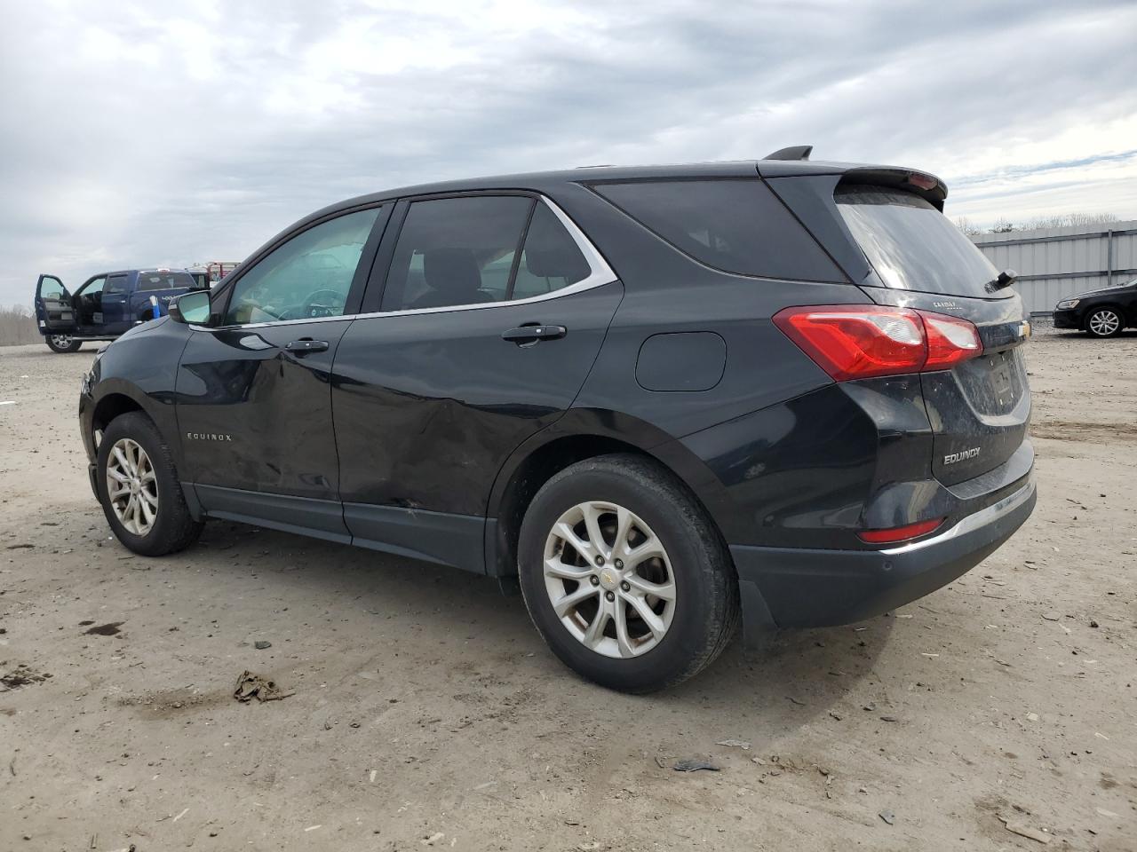 2018 Chevrolet Equinox VIN 2GNAXSEV0J6342564 Copart auction photo, side / front end damage thumbnail 2