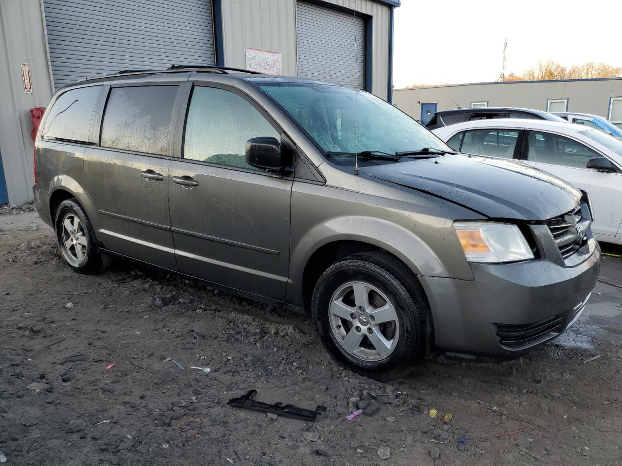 2010 Dodge Caravan VIN 2D4RN3D1XAR332275 Copart auction photo, front end damage thumbnail 4