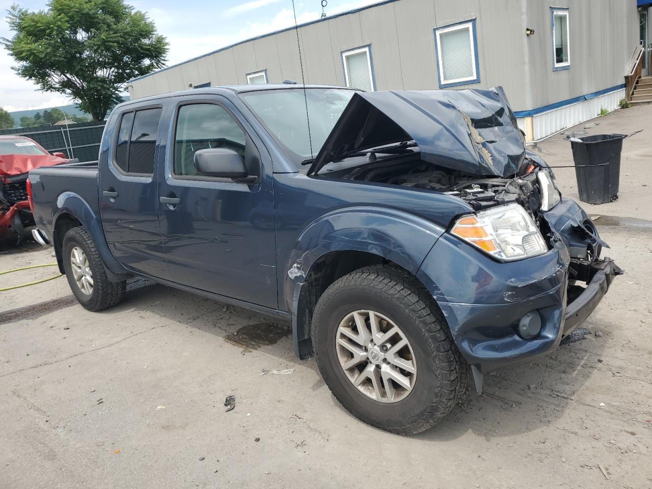 2018 Nissan Navara (Frontier) VIN 1N6AD0EV6JN767320 Copart auction photo, front end / minor dent/scratches damage thumbnail 4