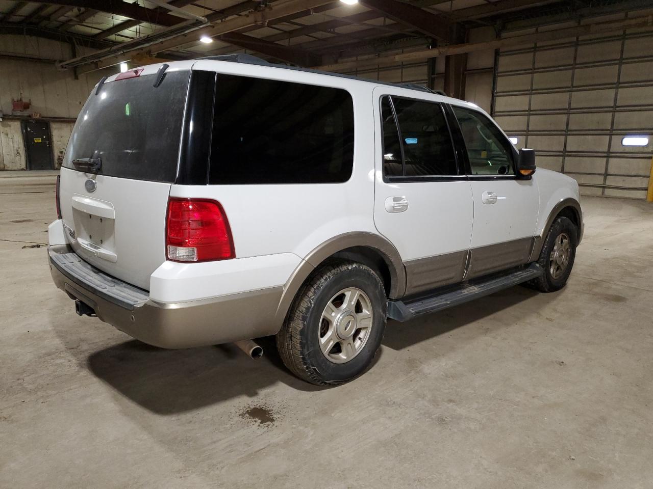 2003 Ford Expedition VIN 1FMFU18L93LA32673 Copart auction photo, all over / minor dent/scratches damage thumbnail 3