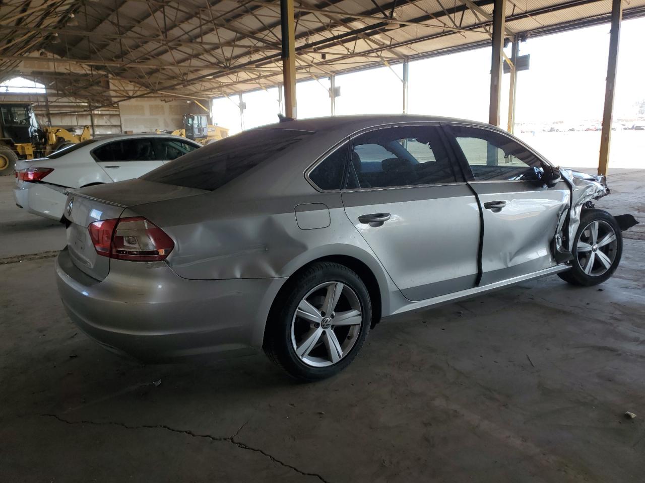 2014 Volkswagen Passat VIN 1VWAT7A30EC031975 Copart auction photo, all over damage thumbnail 3